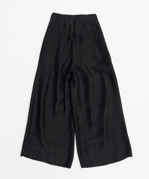 PRANK PROJECT（プランクプロジェクト）の「レイヤードサテンボリュームパンツ / Layered Satin Volume Pants（その他パンツ・レディース・アイボリー/ブラック/ライトイエロー・36/38）」の10枚目の写真