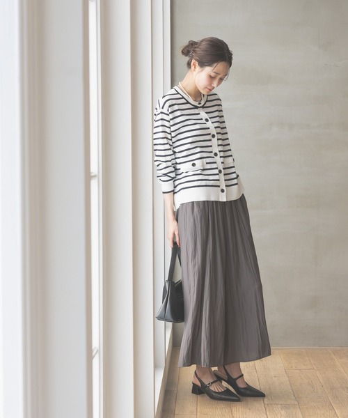 GLOBAL WORK（グローバルワーク）の「スッキレイさらさらクルーカーディガン長袖/288077（カーディガン/ボレロ・レディース・レッド/ブラック×ホワイト/ネイビー×ホワイト/ホワイト×ブラック・LARGE/MEDIUM）」の8枚目の写真