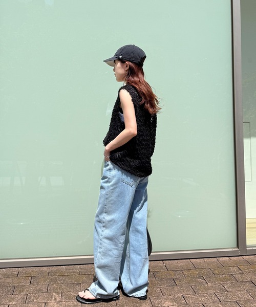 ISOOK（アイスー）の「【ISOOK / アイスー】前後2wayフリンジベスト / ノースリーブ カットジャガード オーガンジー シアー Vネック クルーネック チュニック ロング丈 ホワイト ブラック 白 黒 ZOZOTOWN限定（タンクトップ・レディース・アイボリー/ブラック・FREE）」の14枚目の写真