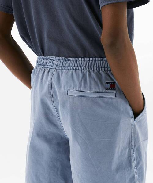 tommy jeans(トミー ジーンズ)の「ツイルルーズビーチショートパンツ(その他パンツ・メンズ・ブルー/グレー・LARGE/SMALL/MEDIUM)」の4枚目の写真