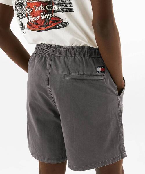 tommy jeans(トミー ジーンズ)の「ツイルルーズビーチショートパンツ(その他パンツ・メンズ・ブルー/グレー・LARGE/SMALL/MEDIUM)」の9枚目の写真