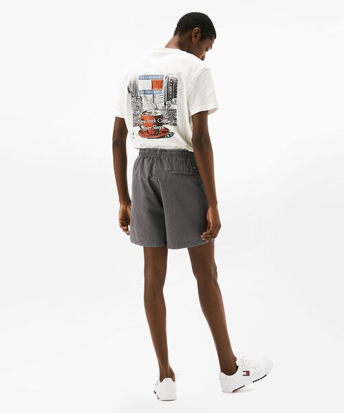 tommy jeans(トミー ジーンズ)の「ツイルルーズビーチショートパンツ(その他パンツ・メンズ・ブルー/グレー・LARGE/SMALL/MEDIUM)」の10枚目の写真