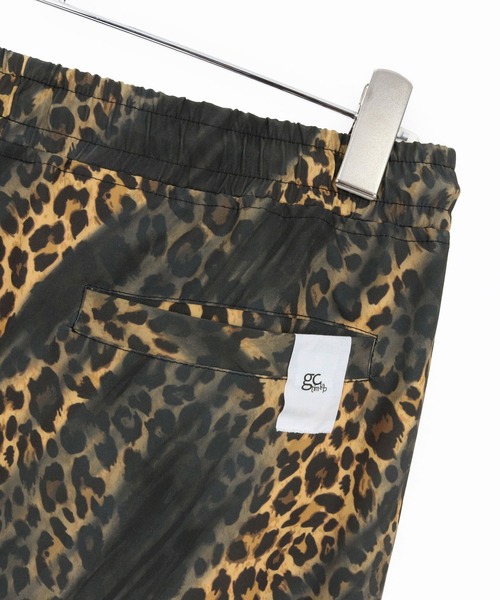 GLIMCLAP（グリムクラップ）の「mp13553- Leopard & handwriting pattern easy pants イージーパンツ（その他パンツ・メンズ・キャメル・S/M/L）」の17枚目の写真