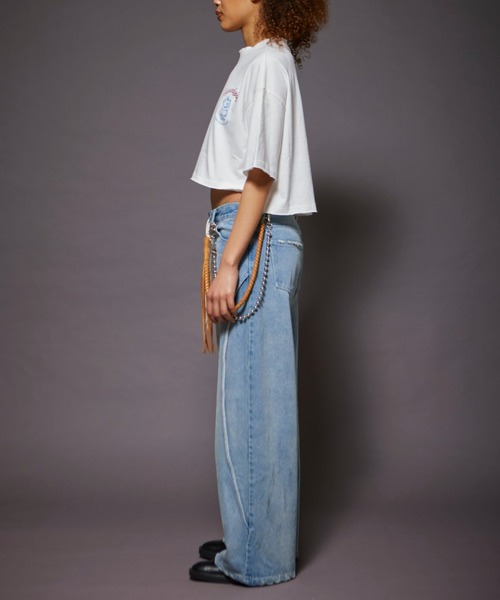 FIG&VIPER(フィグアンドバイパー)の「アクティブルーズデニムPT(デニムパンツ・レディース・ライトブルー・FREE)」の2枚目の写真