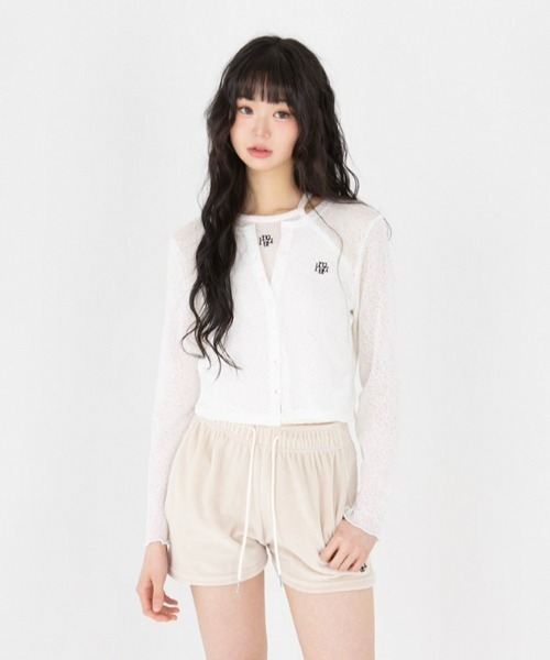 muahmuah(ムーアムーア)の「A'GEM/9 × .kom 『muah muah/ムーアムーア』VELOUR TRAINING SHORTS/ベロアトレーニングショーツ(スウェットパンツ・レディース・ベージュ/ピンク/グレー/ブラック・FREE)」の8枚目の写真