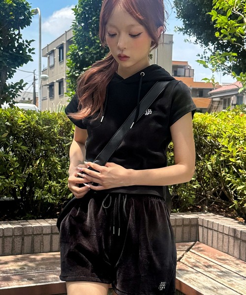 muahmuah(ムーアムーア)の「A'GEM/9 × .kom 『muah muah/ムーアムーア』VELOUR TRAINING SHORTS/ベロアトレーニングショーツ(スウェットパンツ・レディース・ベージュ/ピンク/グレー/ブラック・FREE)」の16枚目の写真