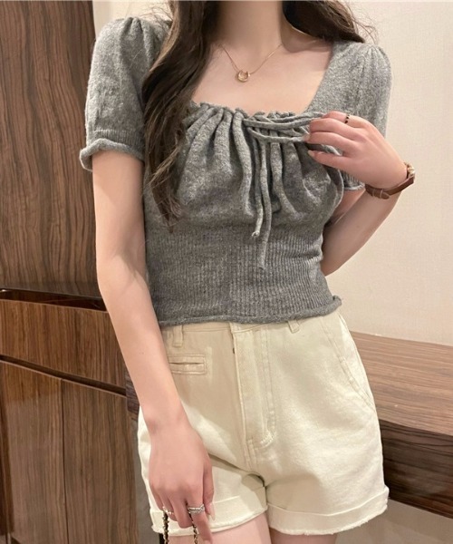 aremoi(アレモイ)の「【aremoi / アレモイ】ギャザーニットトップス(ニット/セーター・レディース・ベージュ/ブラック/グレー・FREE)」の15枚目の写真