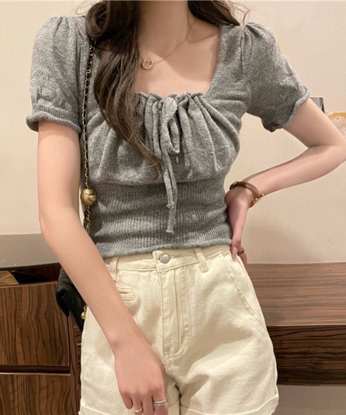 aremoi(アレモイ)の「【aremoi / アレモイ】ギャザーニットトップス(ニット/セーター・レディース・ベージュ/ブラック/グレー・FREE)」の16枚目の写真