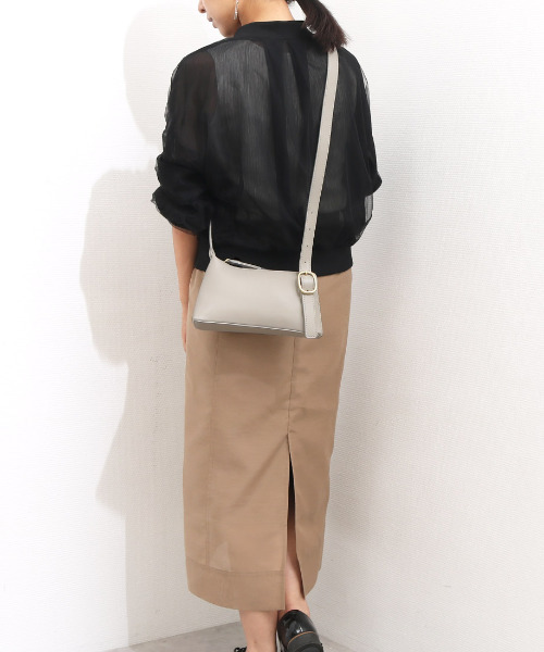 cache cache(カシュ カシュ)の「カシュカシュ cachecache / アシンメトリーバックルショルダー(ショルダーバッグ・レディース・ブラック/ライトグレー/ベージュ・FREE)」の18枚目の写真