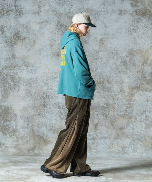 glamb(グラム)の「Overflow Corduroy Pants / オーバーフロウコーデュロイパンツ(その他パンツ・メンズ・ブラウン/ミント/ブラック・S/M/L)」の15枚目の写真