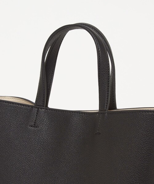 UNITED ARROWS(ユナイテッドアローズ)の「トリプルカラー バーチカル トートバッグ(トートバッグ・レディース・ナチュラル/ブラック・FREE)」の14枚目の写真