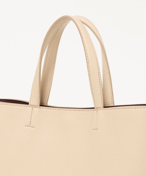 UNITED ARROWS(ユナイテッドアローズ)の「トリプルカラー バーチカル トートバッグ(トートバッグ・レディース・ナチュラル/ブラック・FREE)」の22枚目の写真