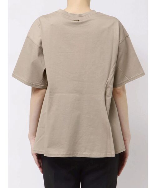 TONAL（トーナル）の「ペプラムフレアデザインTシャツ（Tシャツ/カットソー・レディース・ブラック/オフホワイト/ベージュ・MEDIUM）」の7枚目の写真
