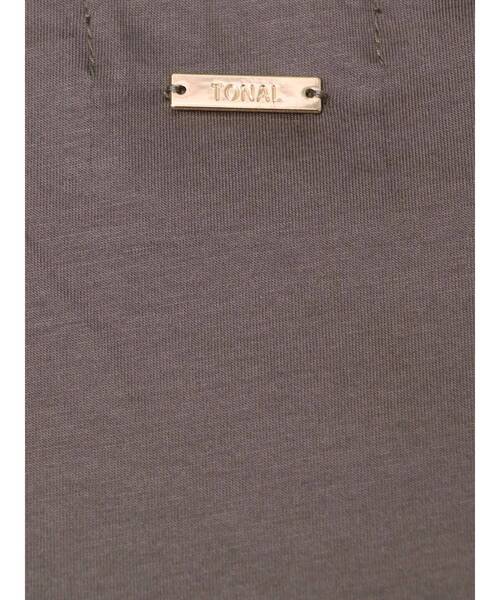 TONAL（トーナル）の「ペプラムフレアデザインTシャツ（Tシャツ/カットソー・レディース・ブラック/オフホワイト/ベージュ・MEDIUM）」の14枚目の写真