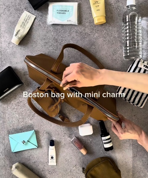 DRWCYS(ドロシーズ)の「ミニバックチャーム付きボストンバック(ハンドバッグ・レディース・ブラウン/ブラック・FREE)」の8枚目の写真