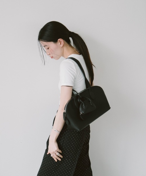 DRWCYS(ドロシーズ)の「ミニバックチャーム付きボストンバック(ハンドバッグ・レディース・ブラウン/ブラック・FREE)」の11枚目の写真