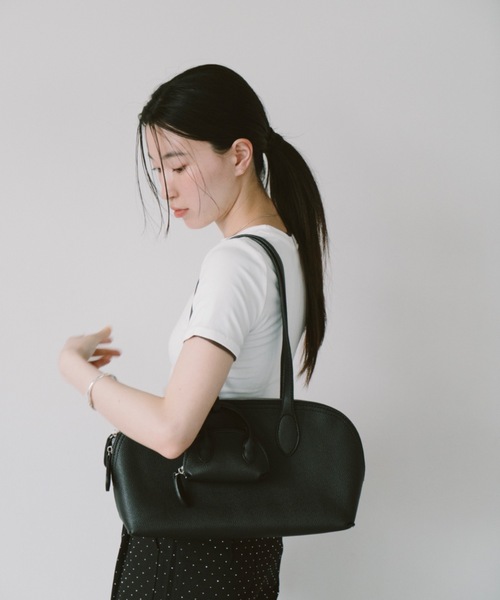 DRWCYS（ドロシーズ）の「ミニバックチャーム付きボストンバック（ハンドバッグ・レディース・ブラウン/ブラック・FREE）」の10枚目の写真