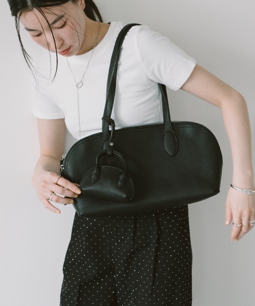 DRWCYS（ドロシーズ）の「ミニバックチャーム付きボストンバック（ハンドバッグ・レディース・ブラウン/ブラック・FREE）」の13枚目の写真