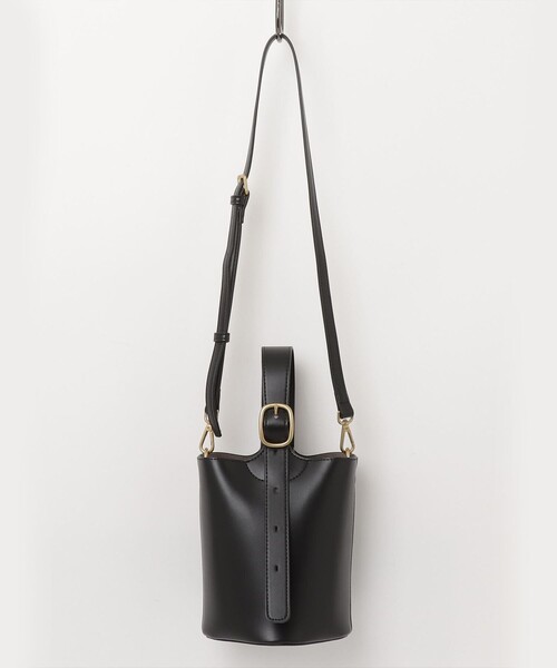 fredy emue（フレディエミュ）の「バックルワンハンドルバッグ（ショルダーバッグ・レディース・ベージュ/ブラック・FREE）」の8枚目の写真