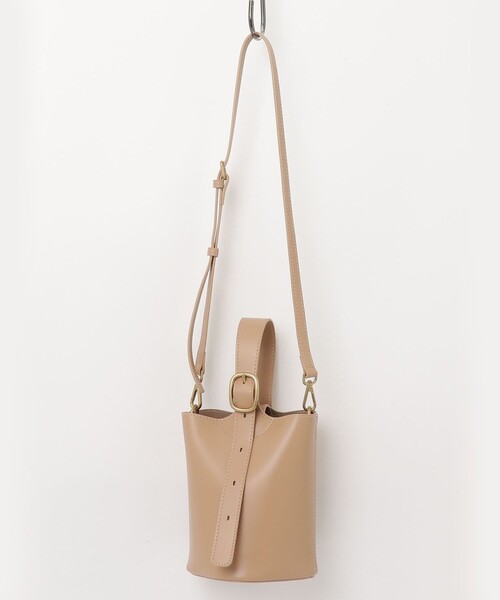 fredy emue（フレディエミュ）の「バックルワンハンドルバッグ（ショルダーバッグ・レディース・ベージュ/ブラック・FREE）」の12枚目の写真