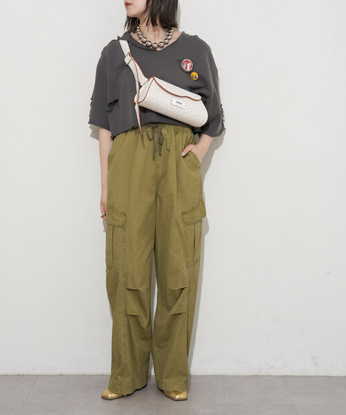 GRAIN(グレイン)の「【GRAIN/グレイン】オーストリッチ変形フラップショルダーバッグ(ショルダーバッグ・レディース・グレー/アイボリー/ブルー・FREE)」の19枚目の写真