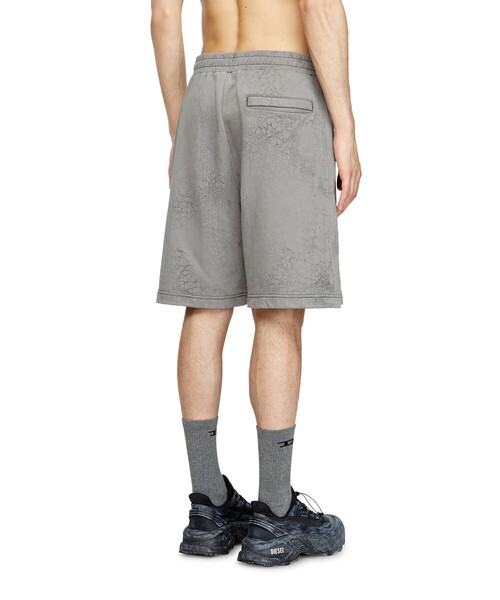 DIESEL（ディーゼル）の「メンズ ショートパンツ P-CREW（その他パンツ・メンズ・グレー・MEDIUM/X-LARGE/SMALL/X-SMALL/LARGE/XX-LARGE）」の2枚目の写真