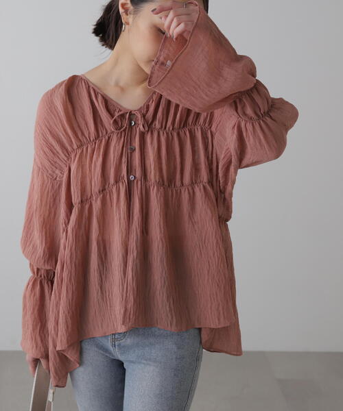 FREE'S MART(フリーズマート)の「◇シャーリングドロストチュニックブラウス(シャツ/ブラウス・レディース・イエロー/ホワイト/ブラウン/ブラック・FREE)」の4枚目の写真