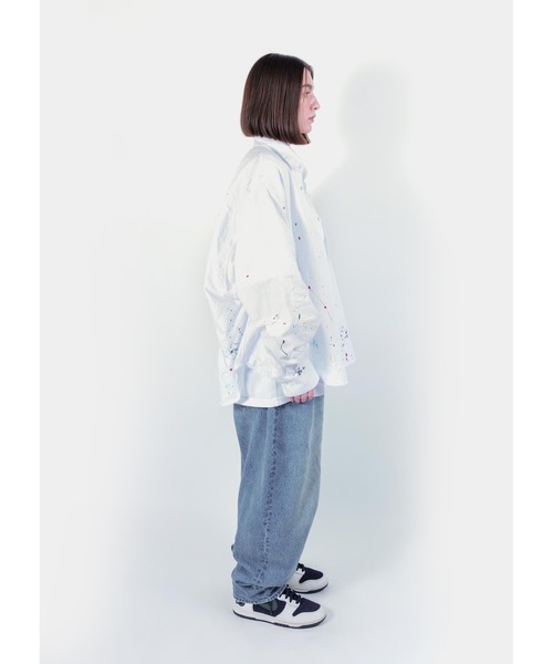 APPLEBUM(アップルバム)の「Paint Oversize Shirt(シャツ/ブラウス・メンズ・ホワイト・MEDIUM/LARGE)」の2枚目の写真