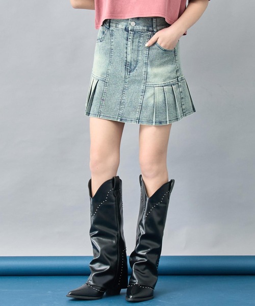 ANAP（アナップ）の「ハーフデニム プリーツスカート（スカート・レディース・ブラック/ブルー・S/XS）」の2枚目の写真
