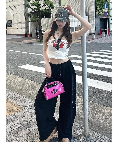 Darich(ダーリッチ)の「シャイニーバレルスウェットパンツ(スウェットパンツ・レディース・ホワイト/ブラック/グレー・FREE)」の16枚目の写真