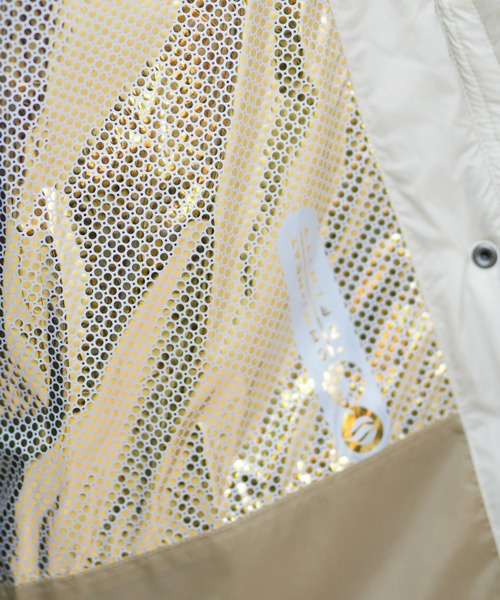 Columbia(コロンビア)の「columbia/コロンビア W HAINA RIVER INSULATED J 中綿ジャケット 撥水 ジップアップ 熱反射 PL1388(ダウンジャケット/コート・レディース・ブラック/サンドベージュ・L/M)」の17枚目の写真