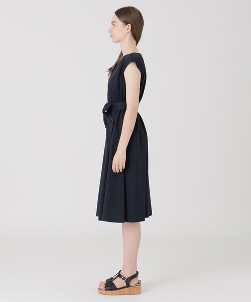 BLUE LABEL CRESTBRIDGE（ブルーレーベルクレストブリッジ）の