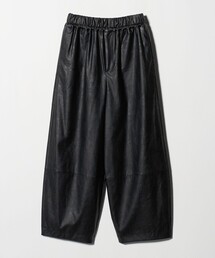 SACRA（サクラ）の「＜SACRA＞レザーライク パンツ（その他パンツ・レディース）」