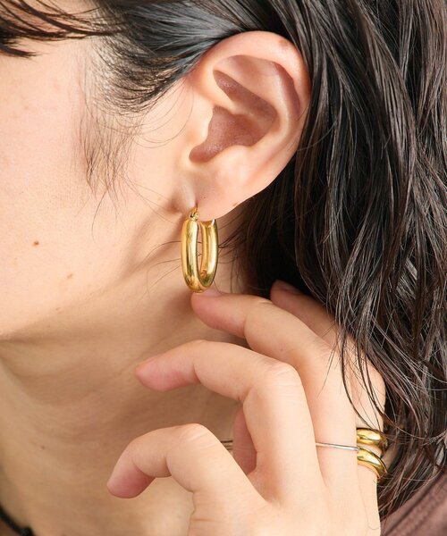 RIVE DROITE（リヴドロワ）の「【R.good(アールドットグッド)】オーバルピアス（ピアス（両耳用）・レディース・シルバー/ゴールド・FREE）」の5枚目の写真