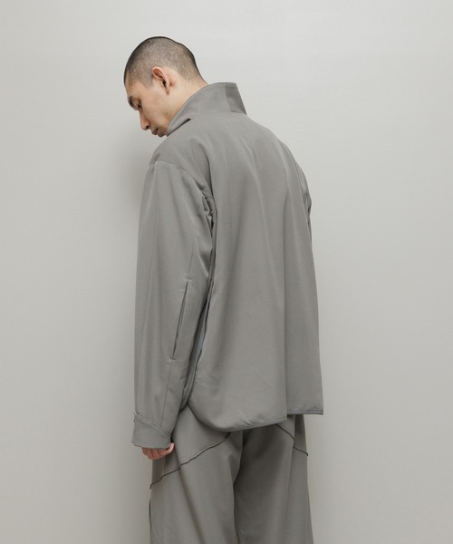 BAL（バル）の「BAL / ii_iiiiiii TECHNICAL WOOL PULLOVER（その他アウター・メンズ・チャコール/グレイッシュベージュ・3/2/1）」の3枚目の写真