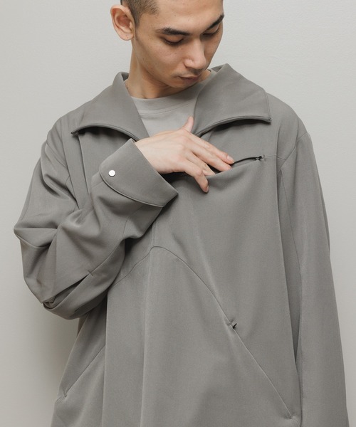 BAL（バル）の「BAL / ii_iiiiiii TECHNICAL WOOL PULLOVER（その他アウター・メンズ・チャコール/グレイッシュベージュ・3/2/1）」の10枚目の写真