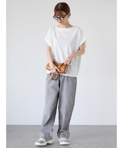 Lugnoncure（ルノンキュール）の「【接触冷感】ドルマンボートネックトップス（Tシャツ/カットソー・レディース・チャコールグレー/オフホワイト/ブラウン/ブルー・F）」の12枚目の写真