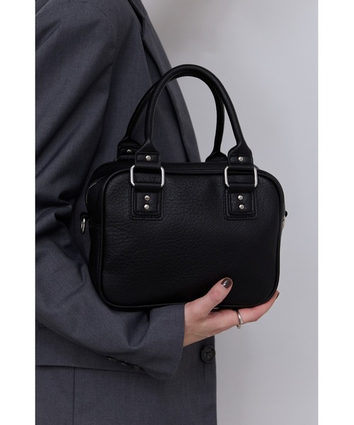 un/neu（アンノイ）の「シボ革スクエアミニショルダー / フェイクレザーミニボストン / ペットボトル収納可能（ショルダーバッグ・レディース・ブラック/ブラウン/レッド/ブルー/ダークブラウン・FREE）」の17枚目の写真