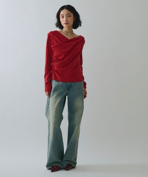 ELLEgirl（エルガール）の「ドレープオフショルトップス【ELLEgirl/エルガール】（Tシャツ/カットソー・レディース・オフホワイト/ブラック/レッド・FREE）」の13枚目の写真