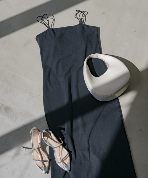 muku（ムク）の「LONG CAMISOLE ONEPIECE/DOUBLE STRAP（ワンピース・レディース・アイボリー/ブラック・FREE/SMALL）」の21枚目の写真