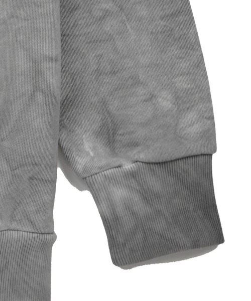 MSGM(エムエスジーエム)の「WRINKLED WASH エンブロイダリーロゴ スウェットシャツ(スウェット・メンズ・グレー・S/M/L/XL)」の4枚目の写真
