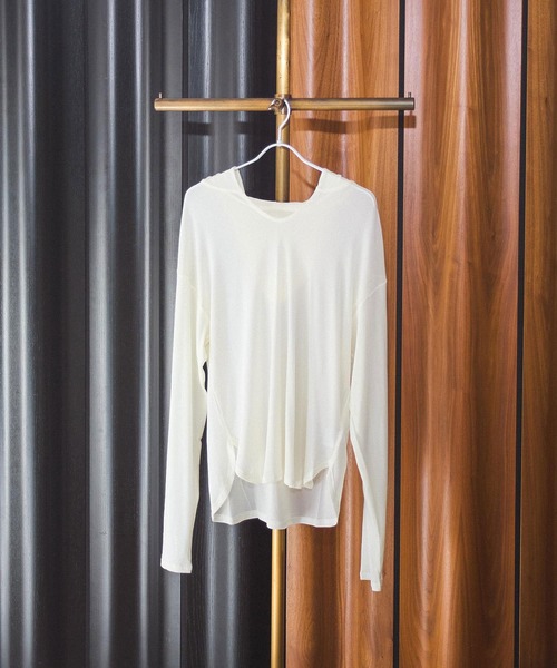 CHIGNON（シニヨン）の「(CHIGNON)SHEER HOODIE PO（Tシャツ/カットソー・レディース・ブラック/ホワイト/ブラウン・ONE SIZE）」の5枚目の写真