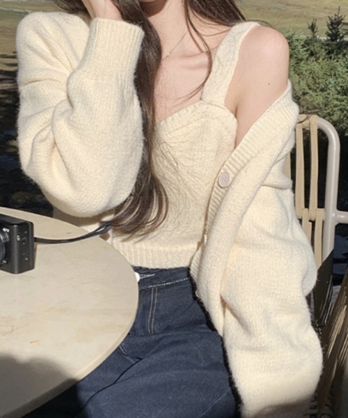 cammie(キャミー)の「ニットビスチェ×カーディガンセット(アンサンブル・レディース・アイボリー/モカ/ブルー・F)」の1枚目の写真