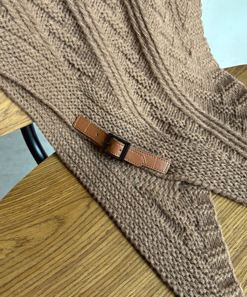 DouDou（ドゥドゥ）の「三角ストール（ストール/ショール・レディース・グレー/ブラック/ブラウン・FREE）」の7枚目の写真