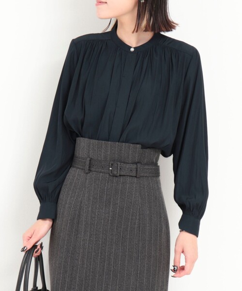 MICO COULIER（ミコクリエ）の「パウダーサテンブラウス（シャツ/ブラウス・レディース・ミント/グレイッシュベージュ/ネイビー・38）」の22枚目の写真