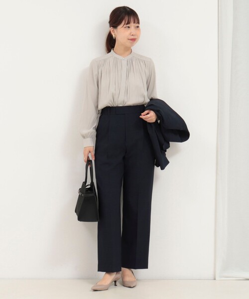 MICO COULIER（ミコクリエ）の「パウダーサテンブラウス（シャツ/ブラウス・レディース・ミント/グレイッシュベージュ/ネイビー・38）」の10枚目の写真