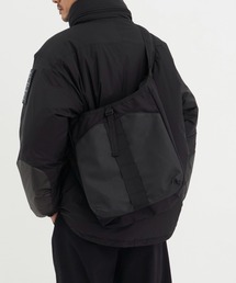 WHITE MOUNTAINEERING | 【White Mountaineering / ホワイトマウンテニアリング】WM×BRIEFING HOBO SHOULDER TALL(ショルダーバッグ)