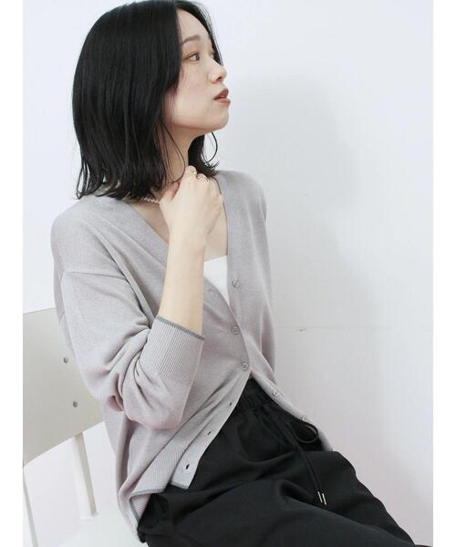 Samansa Mos2 blue(サマンサモスモスブルー)の「配色Vネックカーディガン(カーディガン/ボレロ・レディース・シルバーグレー/ベージュ/チャコールグレー・F)」の3枚目の写真