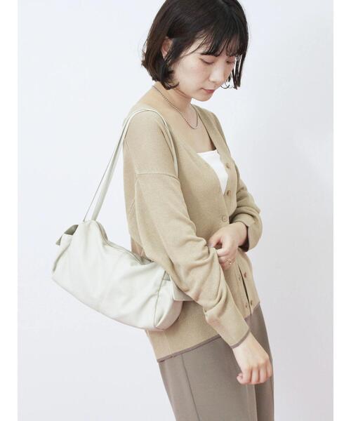 Samansa Mos2 blue(サマンサモスモスブルー)の「配色Vネックカーディガン(カーディガン/ボレロ・レディース・シルバーグレー/ベージュ/チャコールグレー・F)」の16枚目の写真