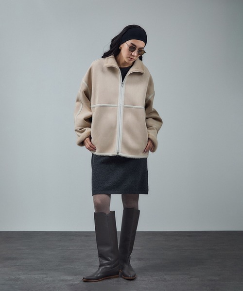 SALON adam et rope'(サロン アダム エ ロペ)の「【WEB限定】ムートンライクショートコート(ムートンコート・レディース・ブラック/キナリ・FREE)」の6枚目の写真